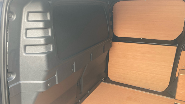 Ford Transit Connect 240 L2 Diesel 2.0 EcoBlue 122ps Limited Van Auto